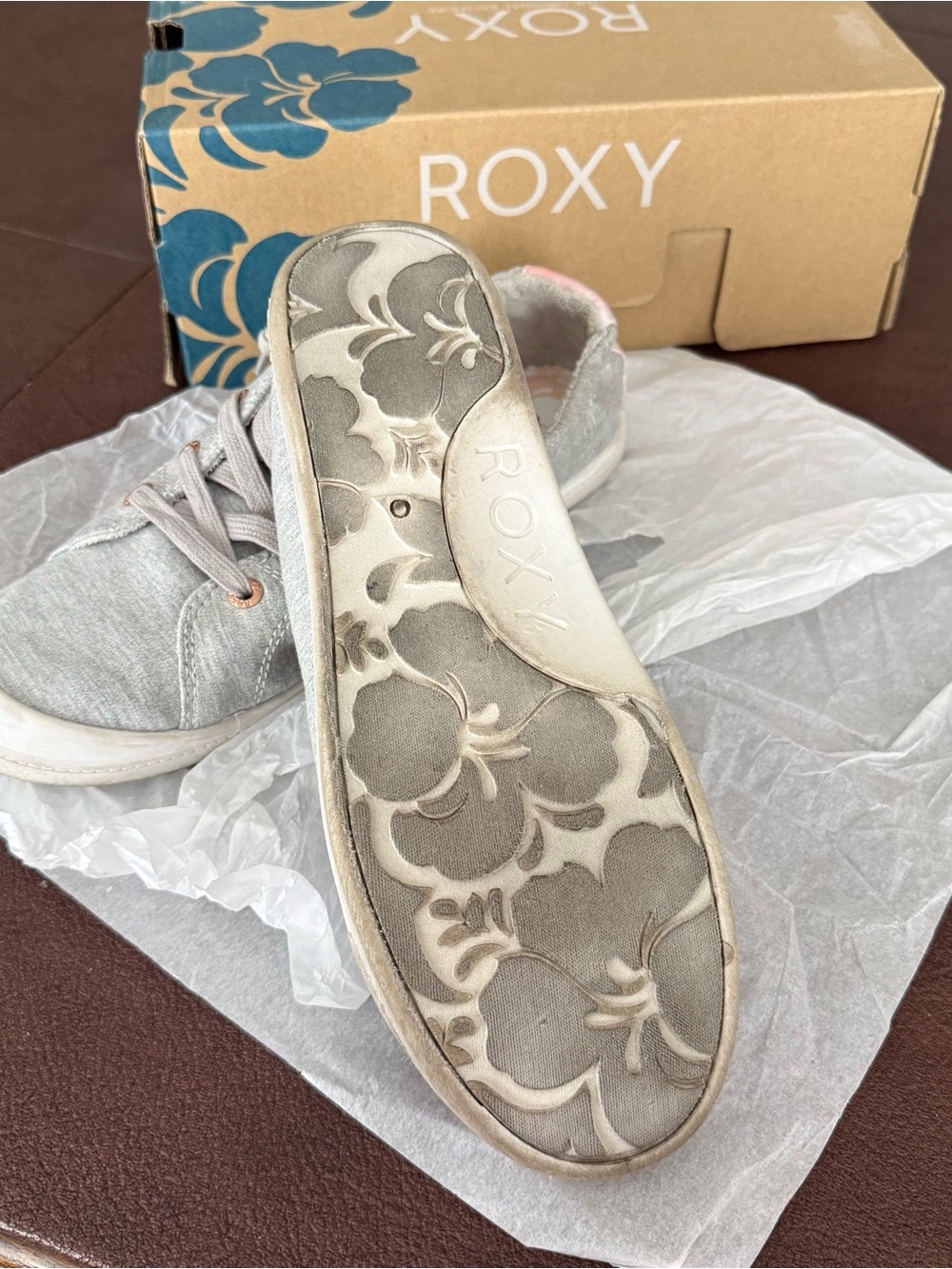 Roxy Casual Grey Canvas Sneakers with Rose Gold Accents - Picture 4 of 4